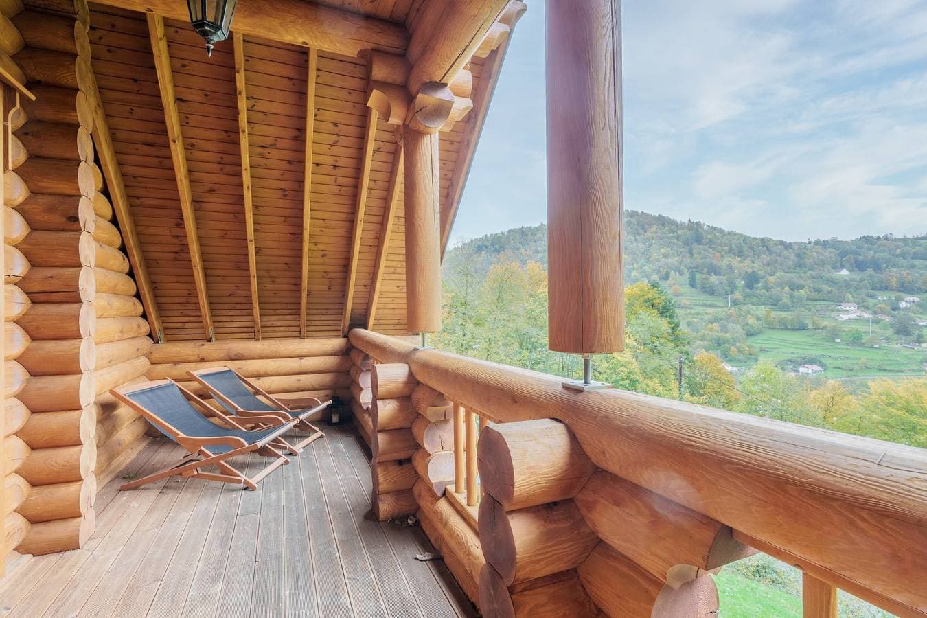 Foto 2 von 21: Chalet für 5 Personen mit Balkon