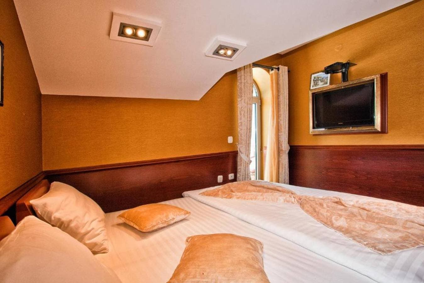 Foto 2 von 27: Zimmer mit Meerblick in Luxusvilla mit Privatstrand