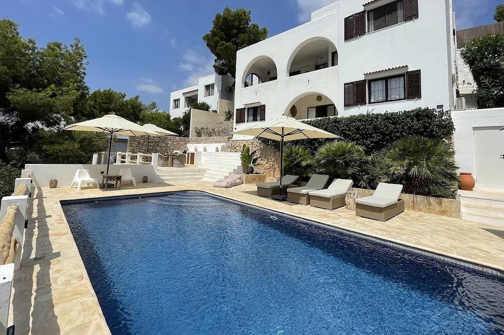 Villa am Meer mit großem Pool,  Traumblick, Klimaanlage, Wifi 1