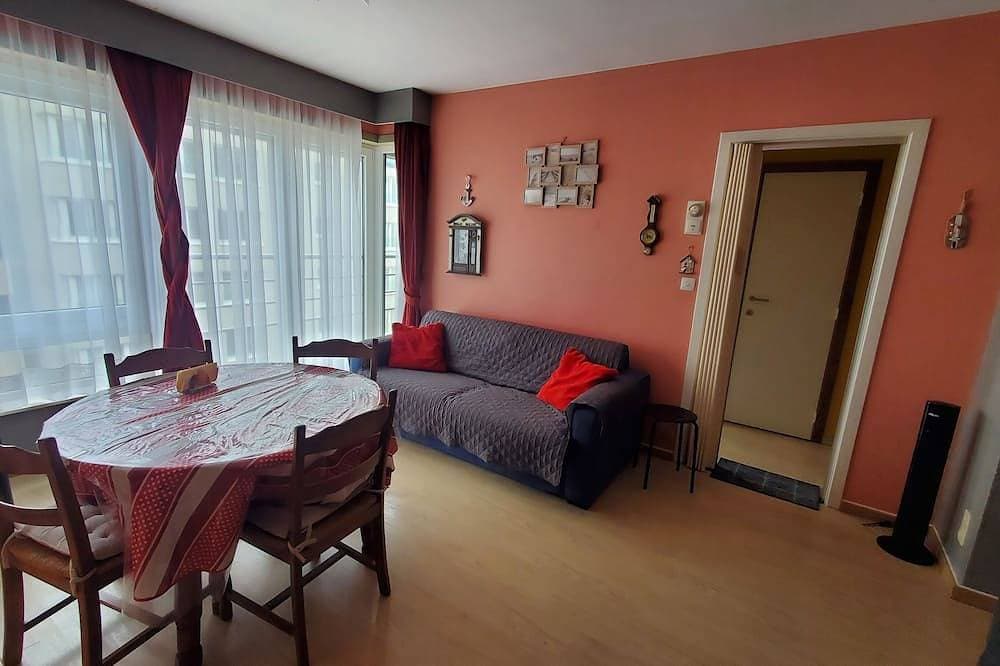 Foto 10 von 22: Pleasant studio with side sea view