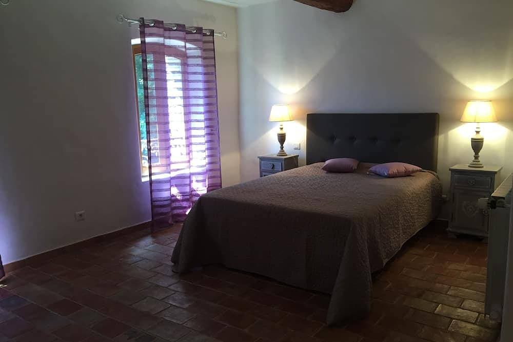 Foto 2 von 18: Steinhaus im provenzalischen Stil mit Pool für 6 Personen