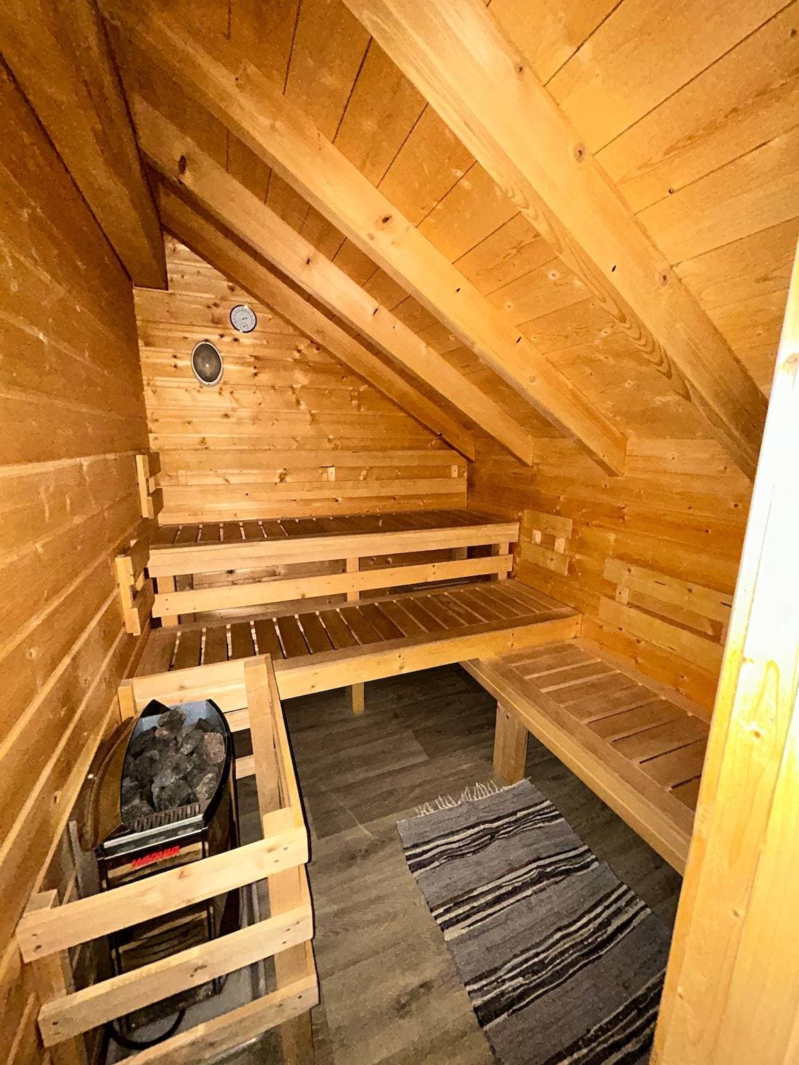 Foto 6 von 24: Chalet für 13 Personen mit Balkon
