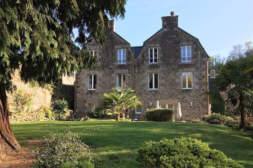 Foto 4 von 12: Brandily - Dinan, Brittany,  Riverside Apartment for Two