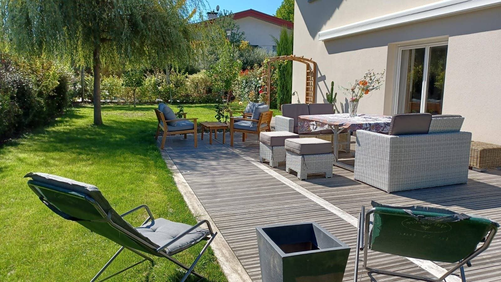 Foto 2 von 20: Villa für 8 Personen mit Garten