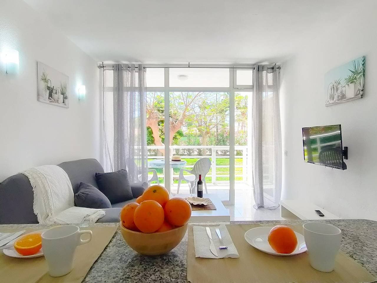 Seaview Friendly Holiday Home 10 1