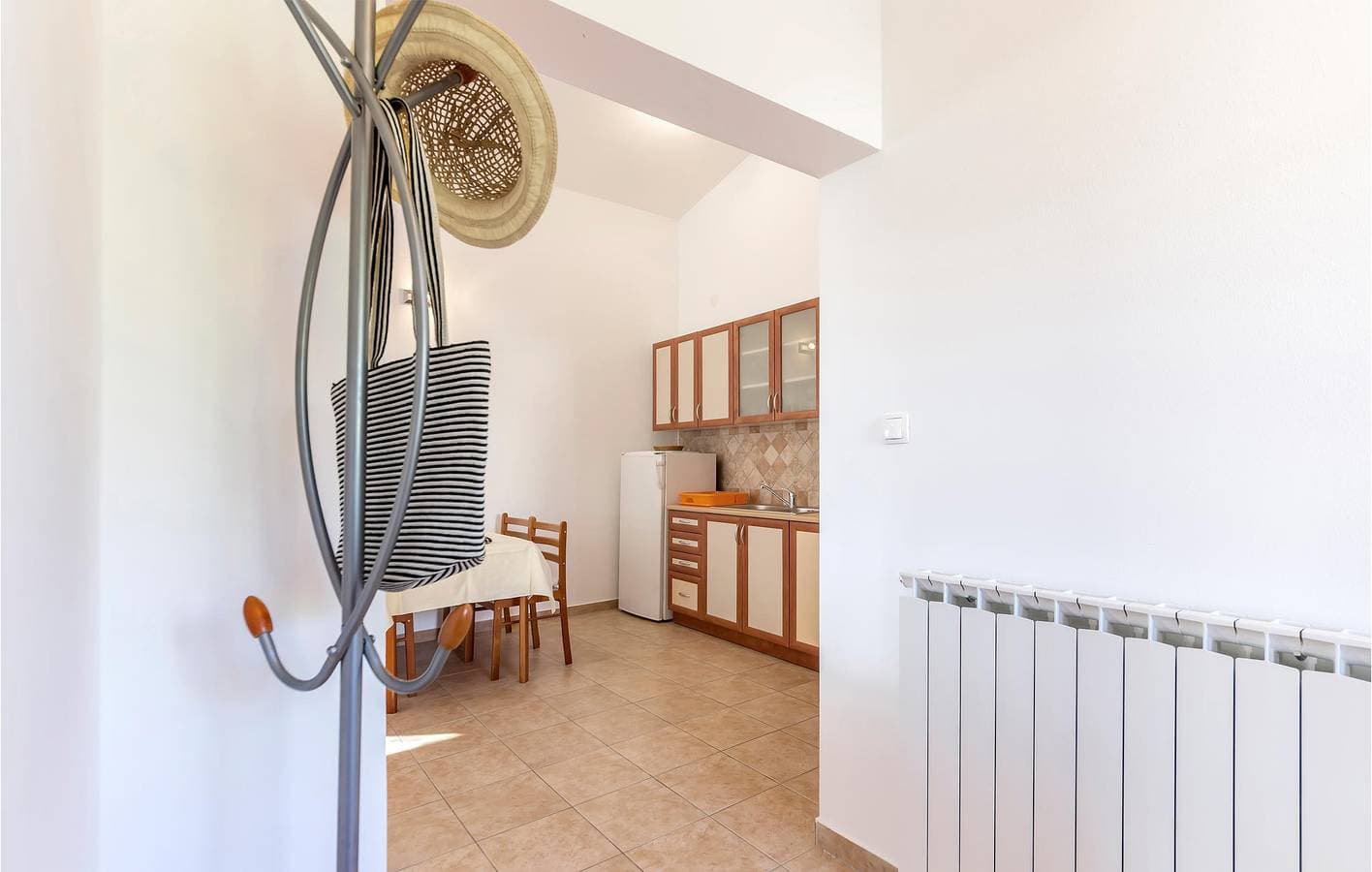 Foto 8 von 20: Gemütliche Ferienwohnung mit Terrasse, Parkplatz und WLAN in der Nähe des Strandes von Fažana
