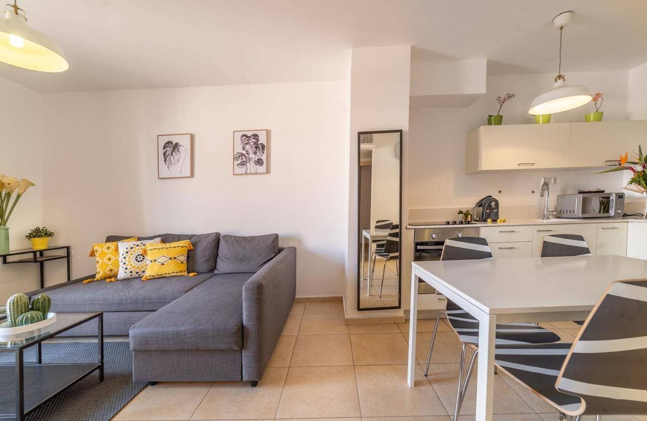 Foto 6 von 19: Superior One-Bedroom Apartment with Balcony