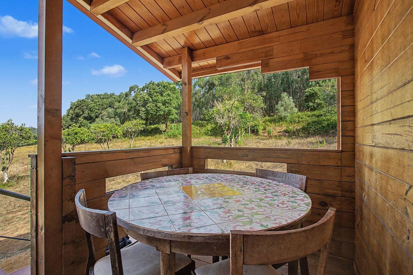 Foto 4 von 39: Chalet 'Orange Lodge' mit Gemeinschaftspool, privater Terrasse und WLAN