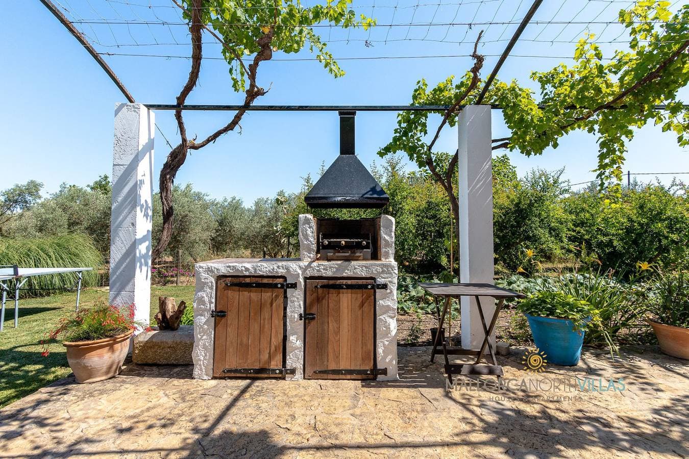Foto 10 von 37: Villa für 8 Personen mit Terrasse