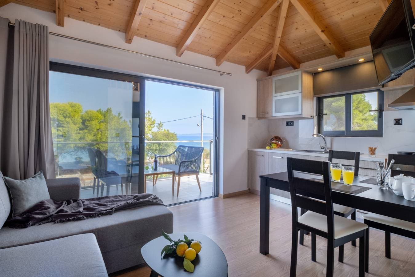 Foto 8 von 26: Villa mit Meerblick, Gemeinschaftsgarten und WLAN
