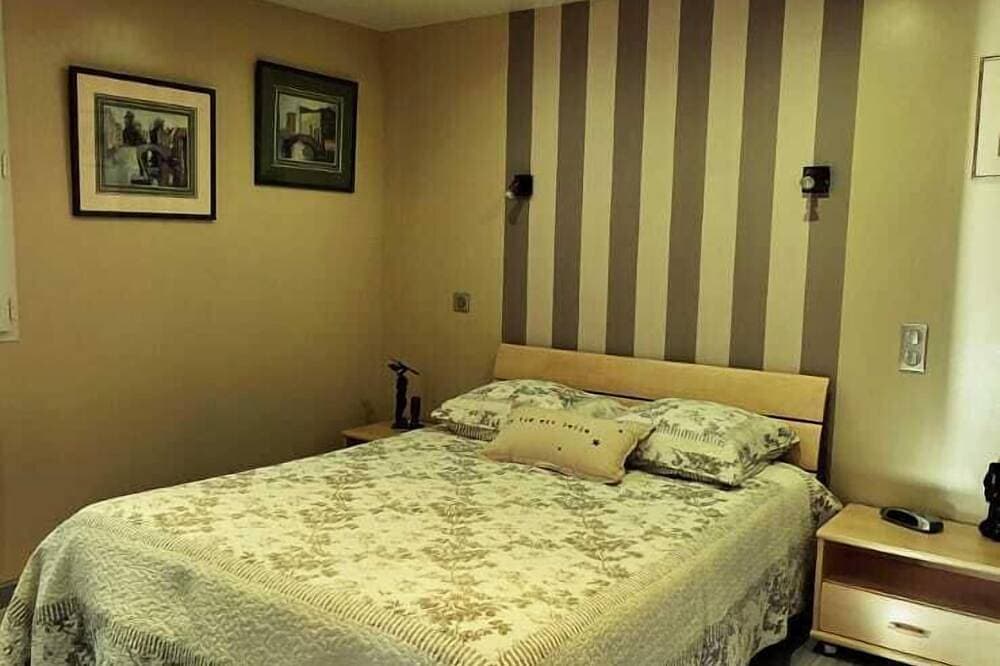 Foto 2 von 25: Refurbished garden apartment, spa