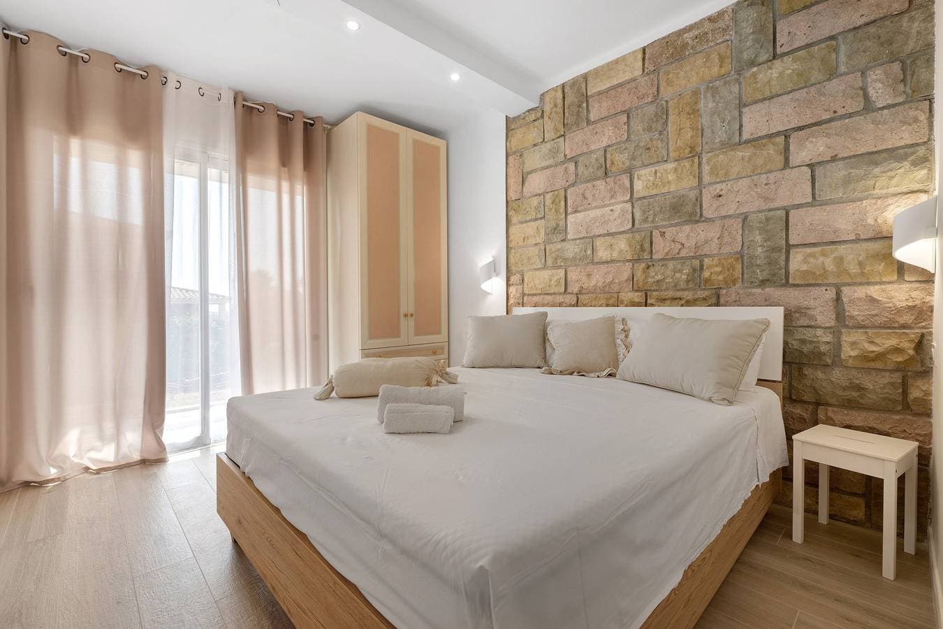 Foto 2 von 27: Villa Matilde Domo Boutique – Zimmer Sofia