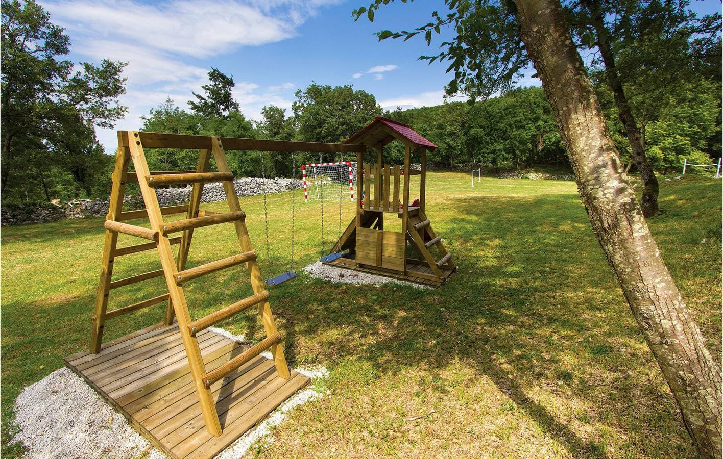 Foto 10 von 67: Gemütliche 1-Zimmer-Wohnung mit Terrasse, WLAN und Parkplatz