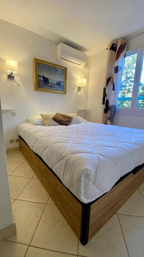 Foto 5 von 12: Apartment with Sea View