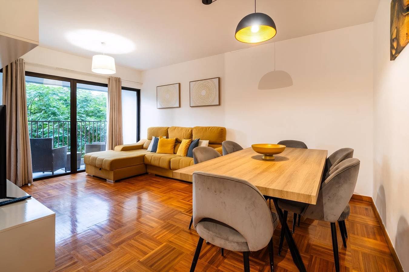 Foto 2 von 34: Ferienwohnung für 4 Personen mit Balkon