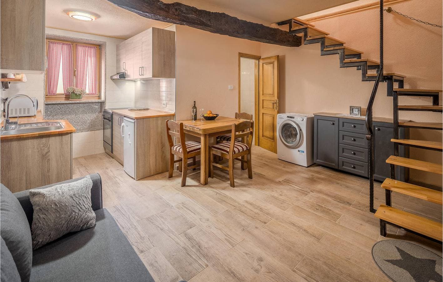 Foto 3 von 15: Ferienwohnung mit Panoramablick, WLAN und Terrasse in der Nähe von Grožnjan