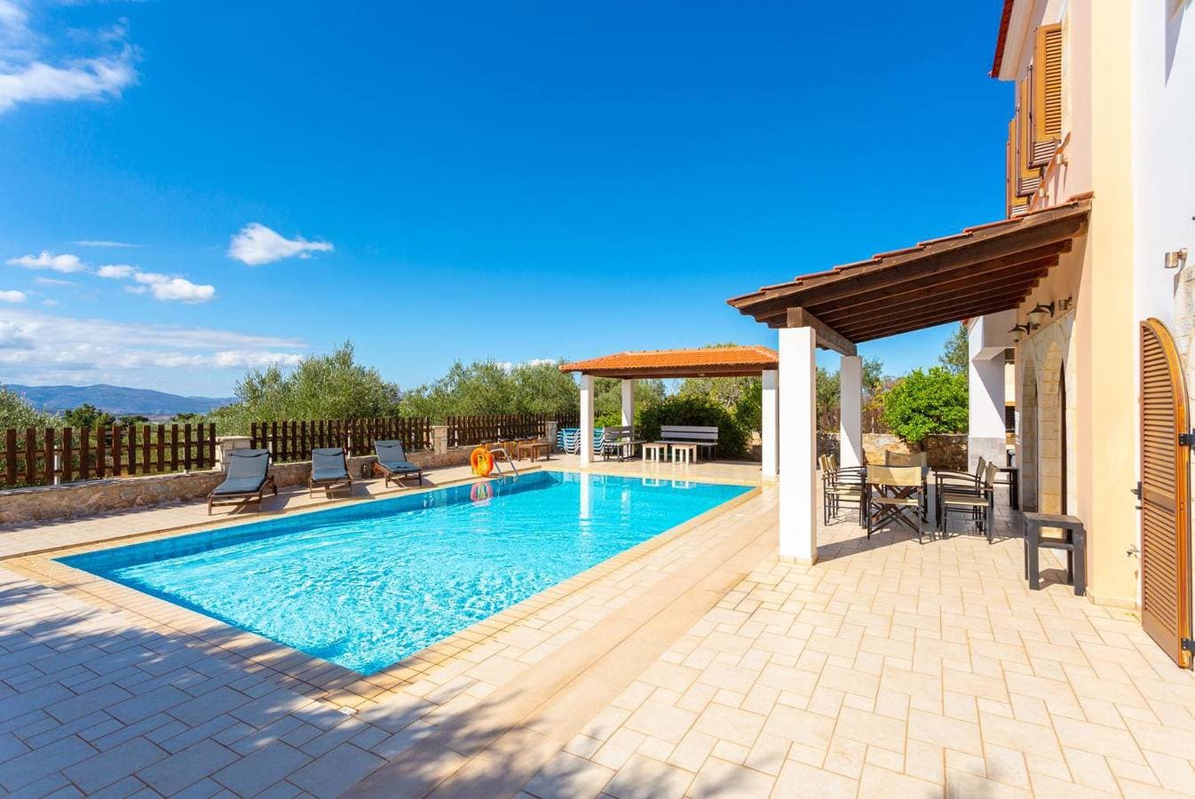 Foto 4 von 37: Villa für 7 Personen mit Garten