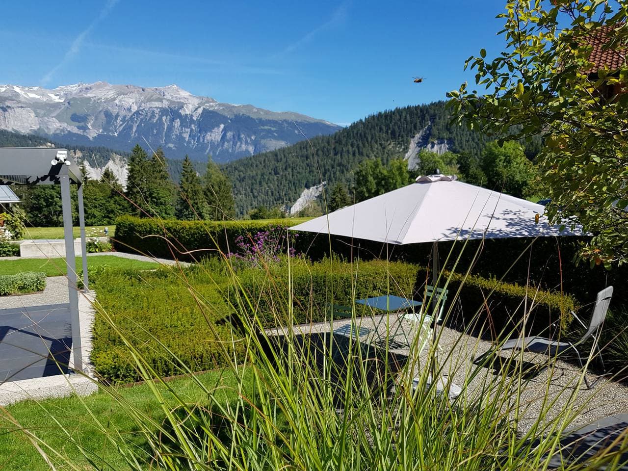 Foto 9 von 34: Ferienhaus Carrera mit Traumgarten, Valendas - 3.5 Zimmer Ferienhaus für max. 2 Pers.