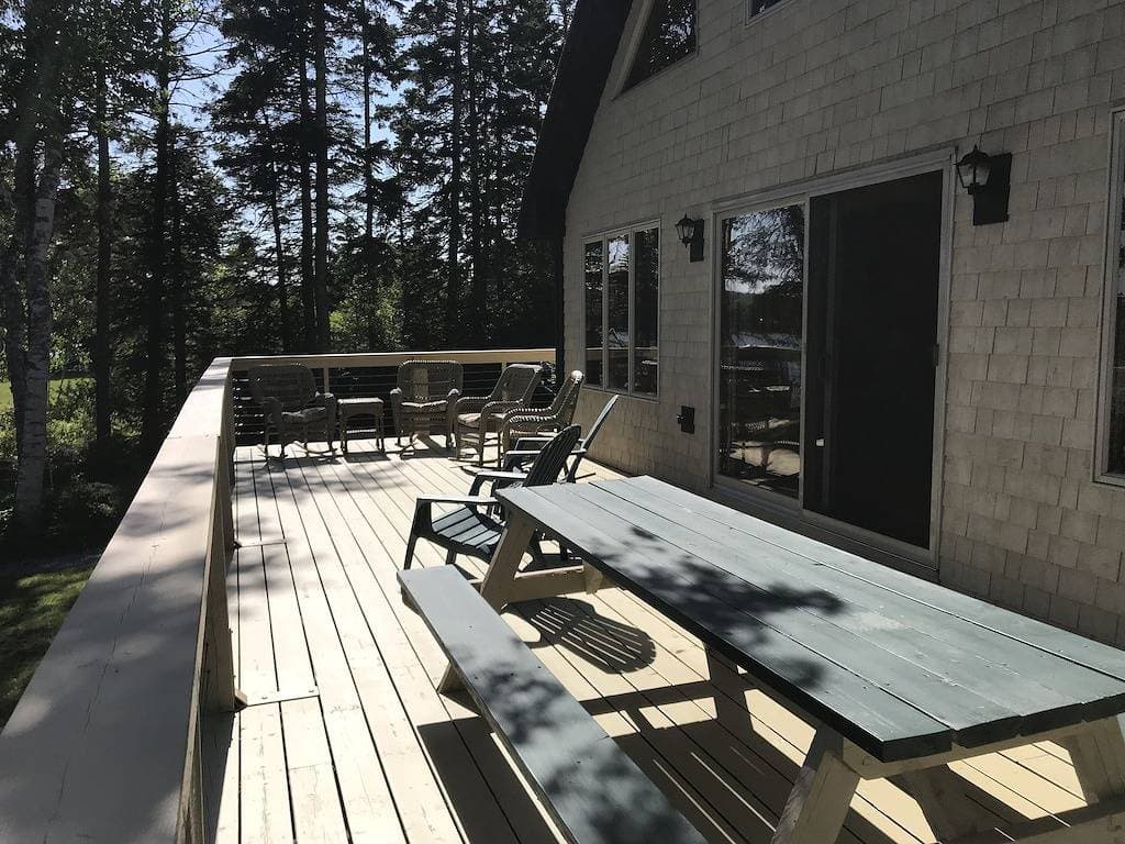 Makelloses Cottage mit 4 Schlafzimmern und Blick auf Acadia in der Western Bay 1