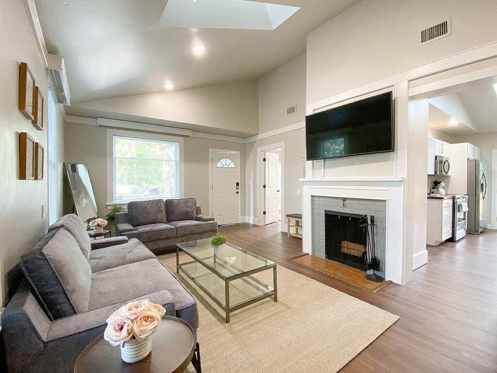 Foto 10 von 22: Stylish 2-bedroom Home in Downtown Vancouver