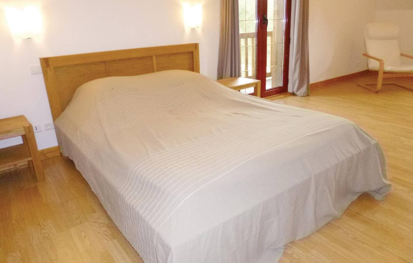 Foto 12 von 27: 170 sqft Apt mit Parkplatz, TV, Garten, Pool & Wifi - 1.5km zu La Croupte