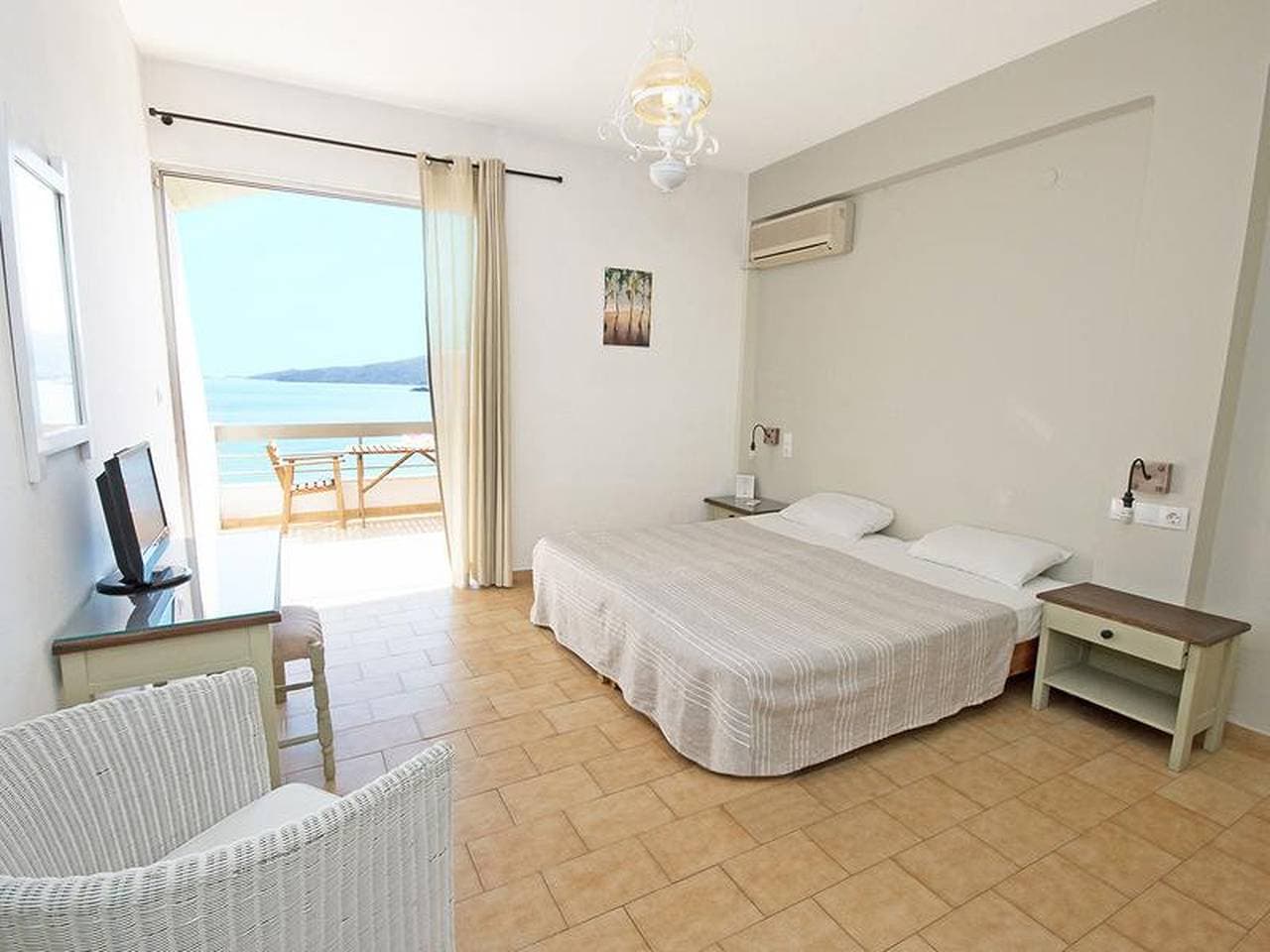 Foto 3 von 38: Zuhause in der Ferne, Apartments Poros Island