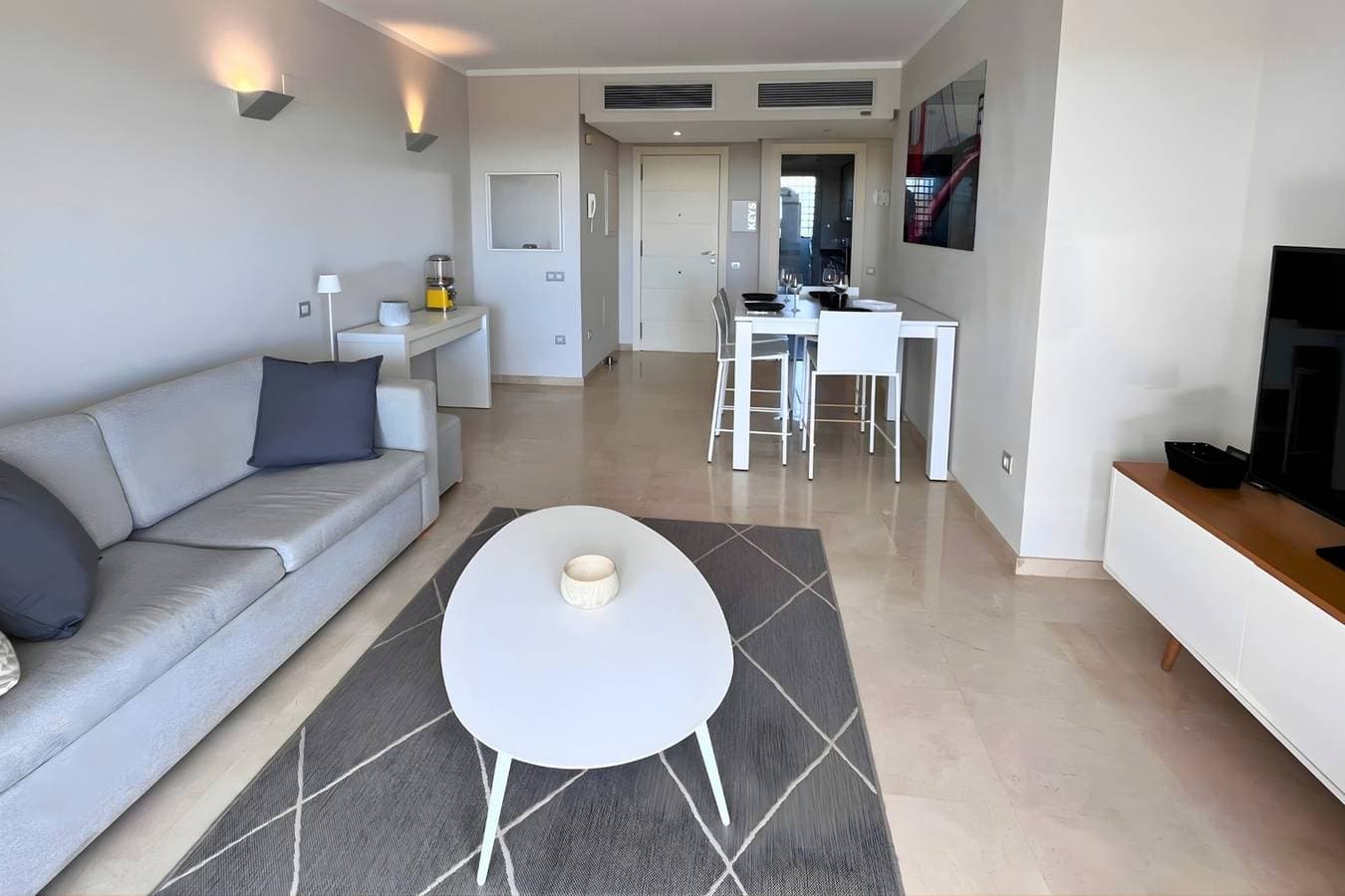 Foto 6 von 63: Ferienwohnung für 4 Personen mit Pool