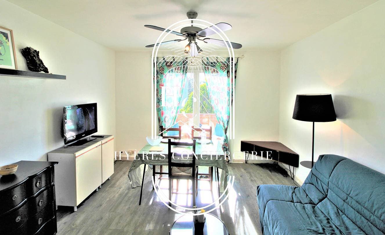 Foto 4 von 15: Ferienwohnung für 3 Personen mit Balkon/Terrasse