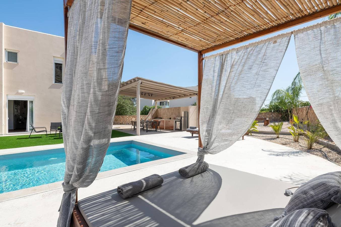 Foto 5 von 16: Villa Avia Pefkos by Villa Plus