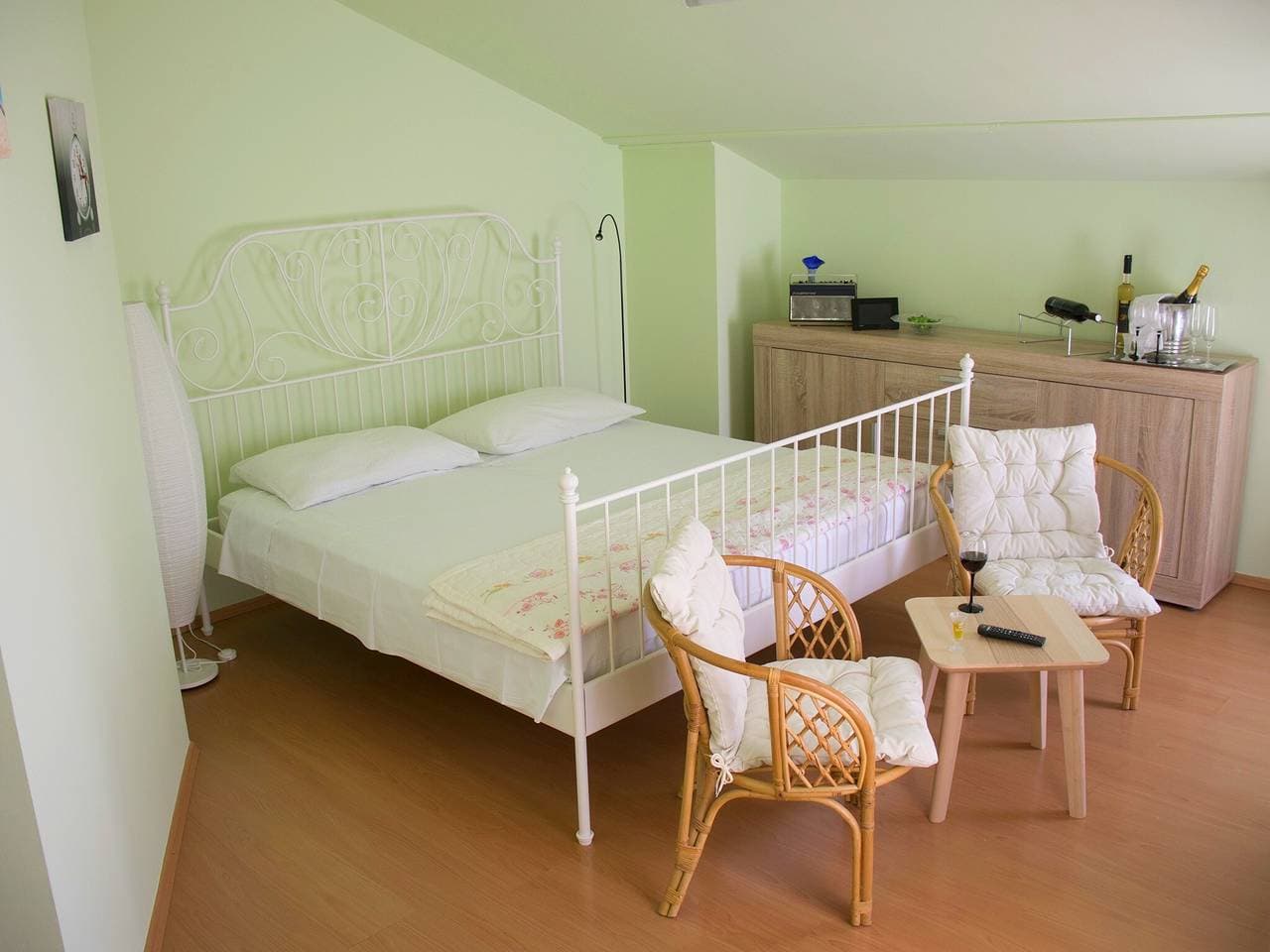 Foto 9 von 14: Studio Ferienwohnung mit Terrasse