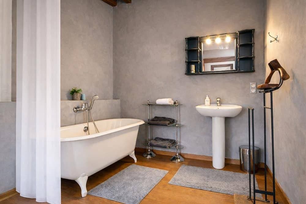Foto 7 von 26: Stadthaus am Fuße der Abtei im Loft-Stil mit Garten restauriert!