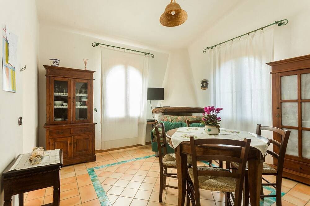 Foto 10 von 23: Panorama-Wohnung in der Villa; Arbus