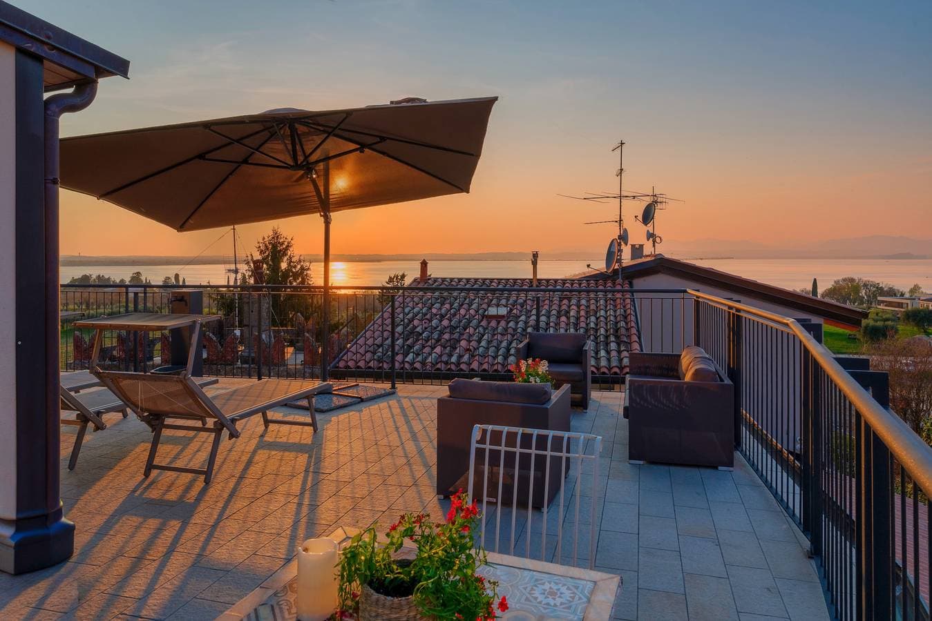 Foto 6 von 44: Regarda - Residenza Gj - 2. Stock moderne Zweizimmerwohnung mit Dachterrasse