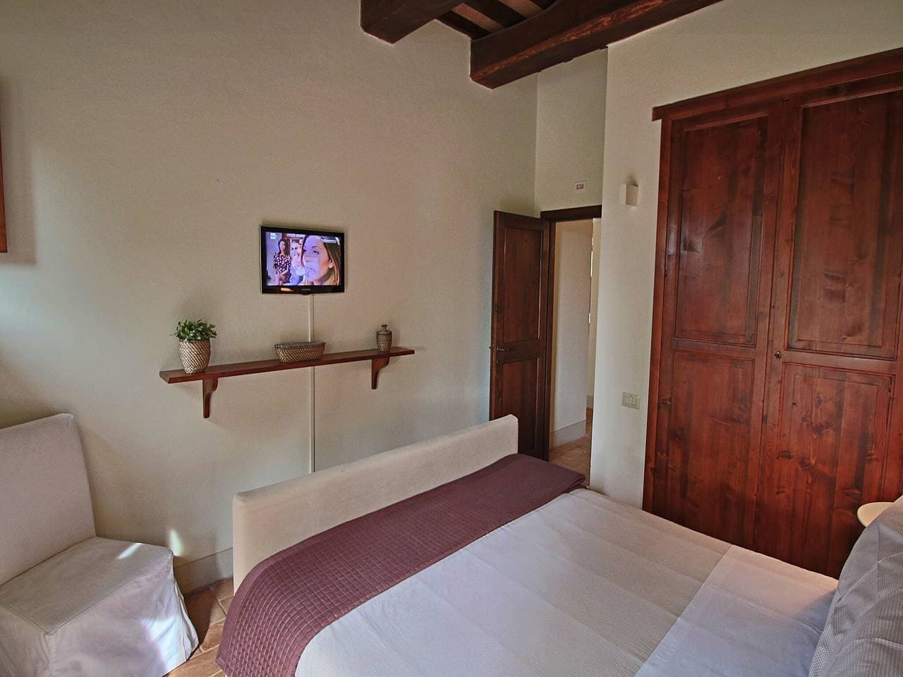 Foto 10 von 65: Ferienhaus in Foligno mit Pool und Terrasse