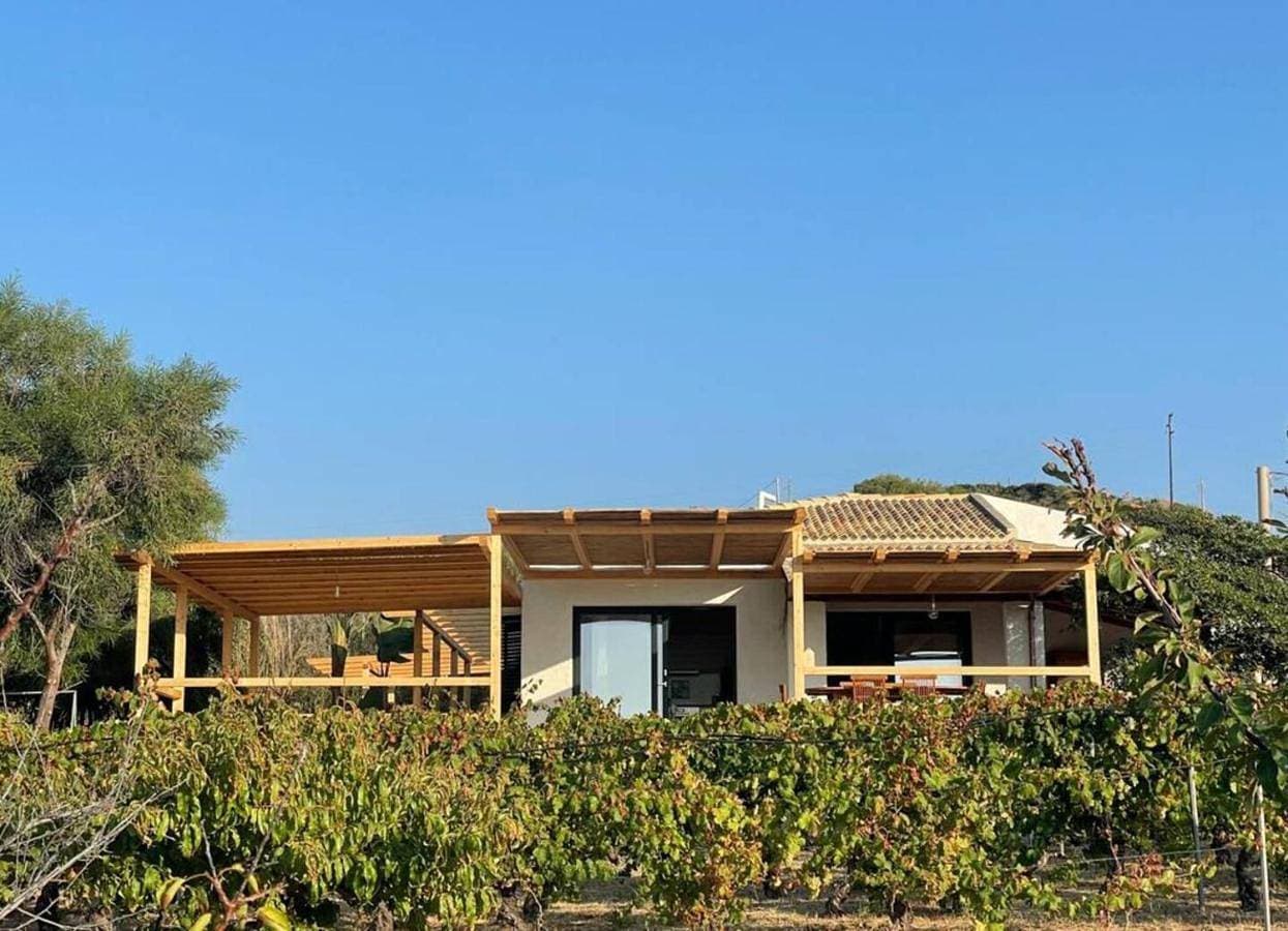 Villa Verde with private access to beach 1