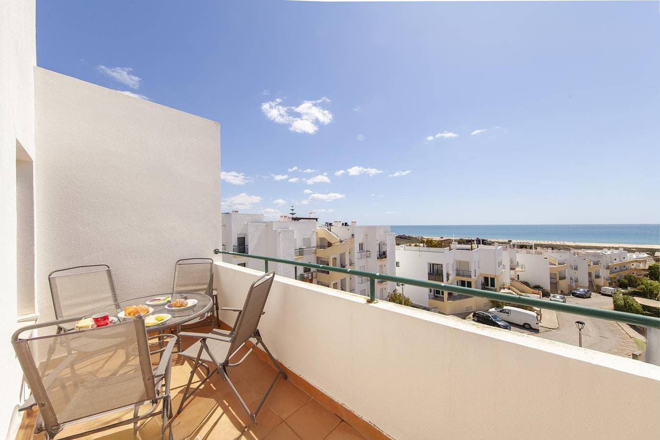 Foto 4 von 39: Ferienwohnung für 3 Personen mit Pool