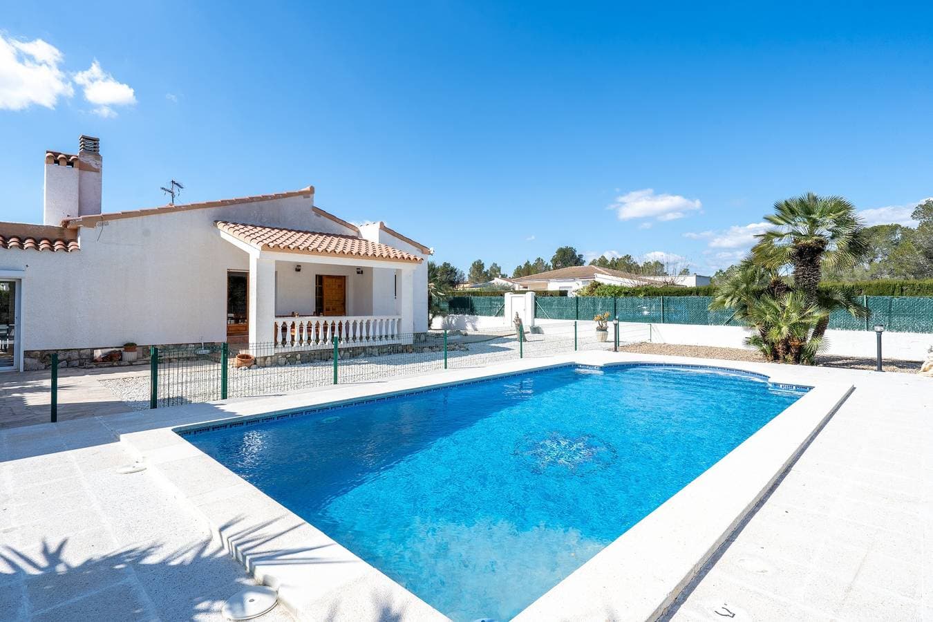 Villa Tivissa avec piscine 1