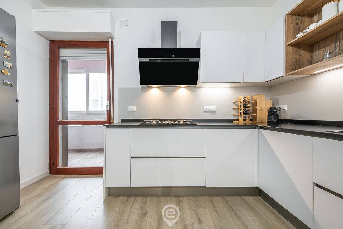 Foto 7 von 28: Ferienwohnung für 4 Personen mit Balkon/Terrasse