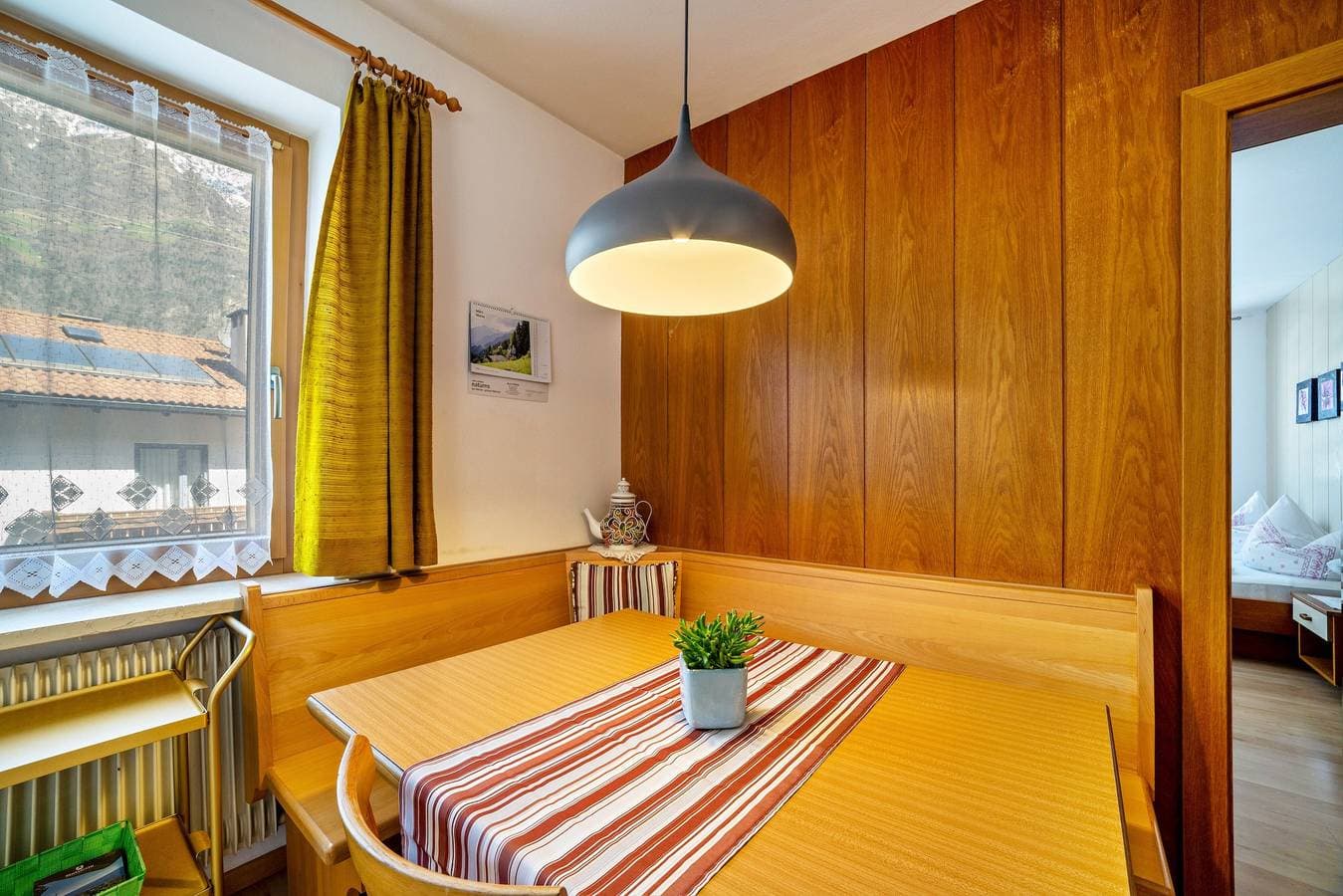 Foto 5 von 16: Ferienwohnung ' Haus Pöder' mit Bergblick, Gemeinschaftsgarten und WLAN