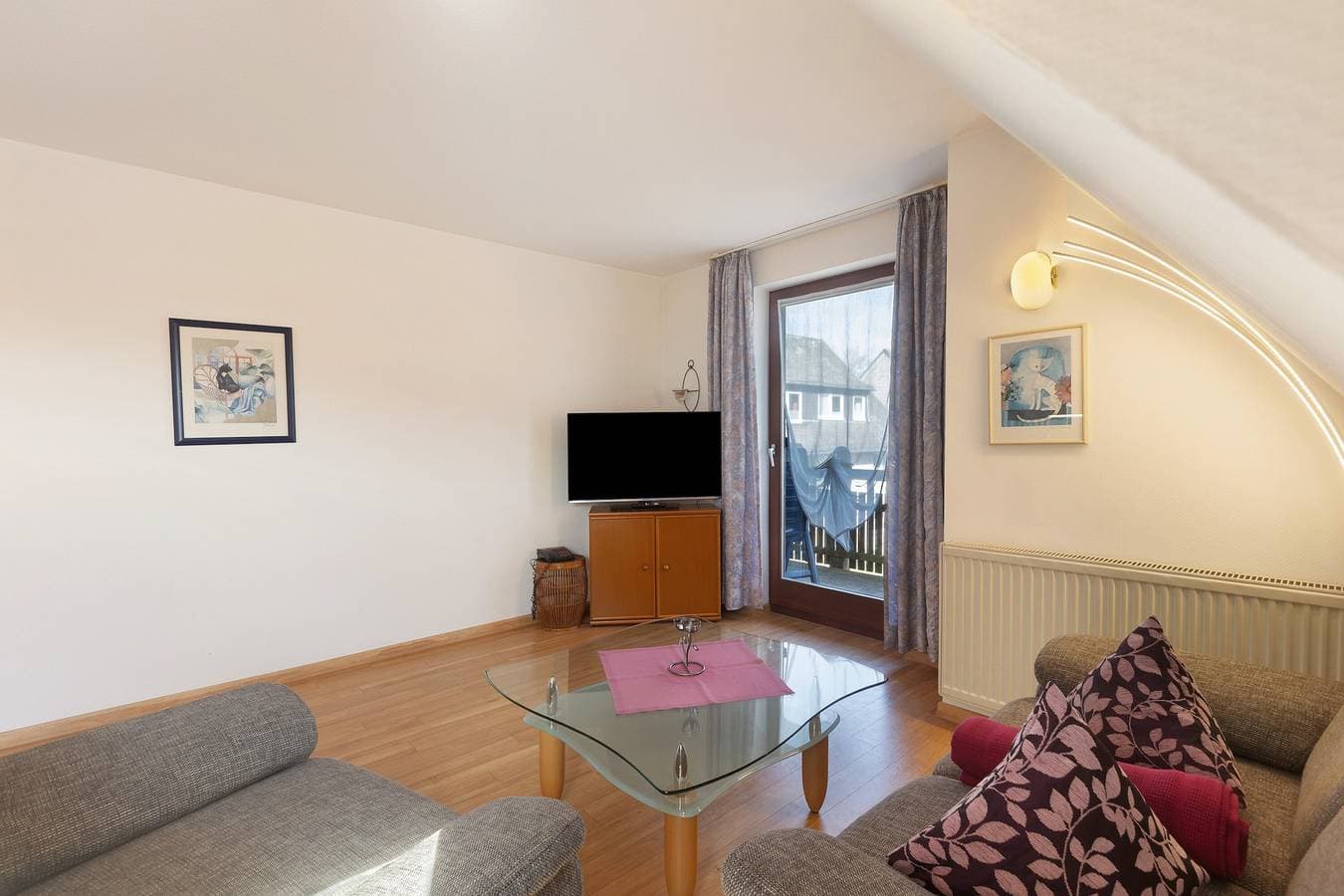 Foto 5 von 21: Ferienwohnung 'Eimberg 8' mit Balkon