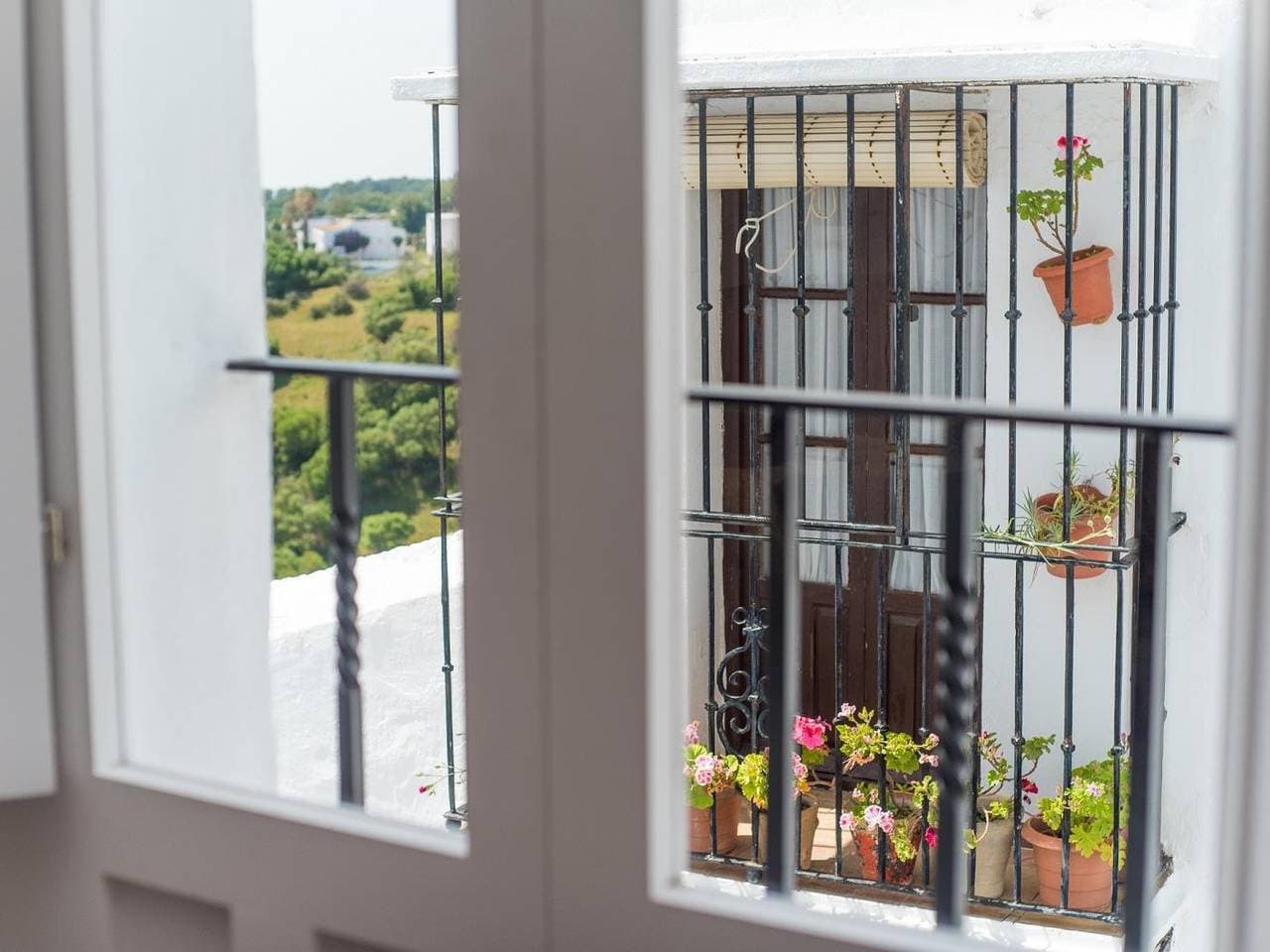 Foto 4 von 22: Apartment Trafalgar By La Juderia de Vejer - inside a tipical casa Patio