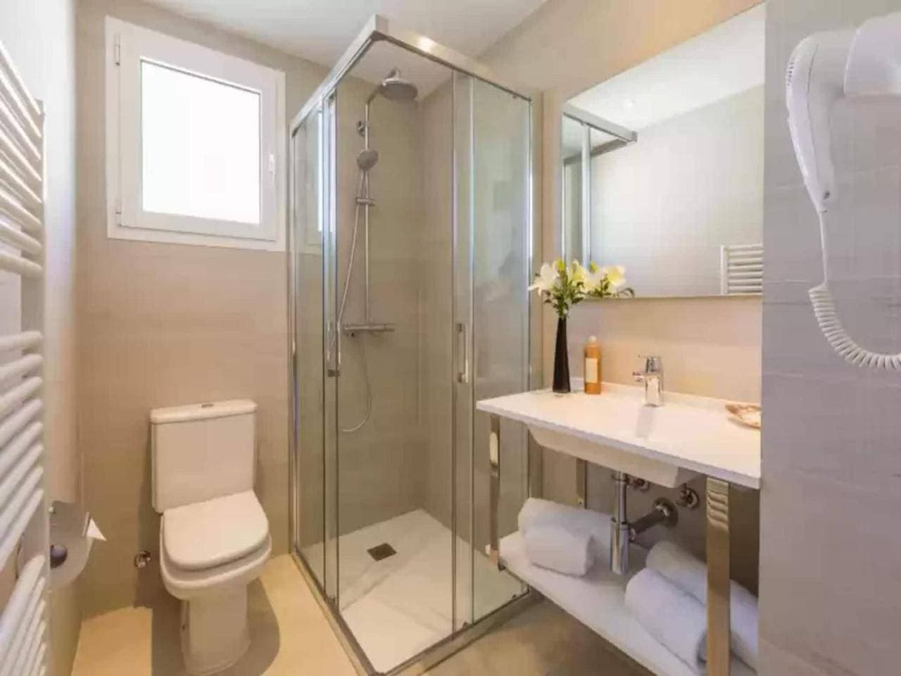 Foto 6 von 42: Two-Bedroom Holiday Home