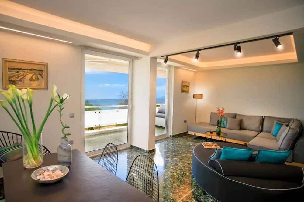 Vouliagmeni Kavouri Waterfront Apartment 1