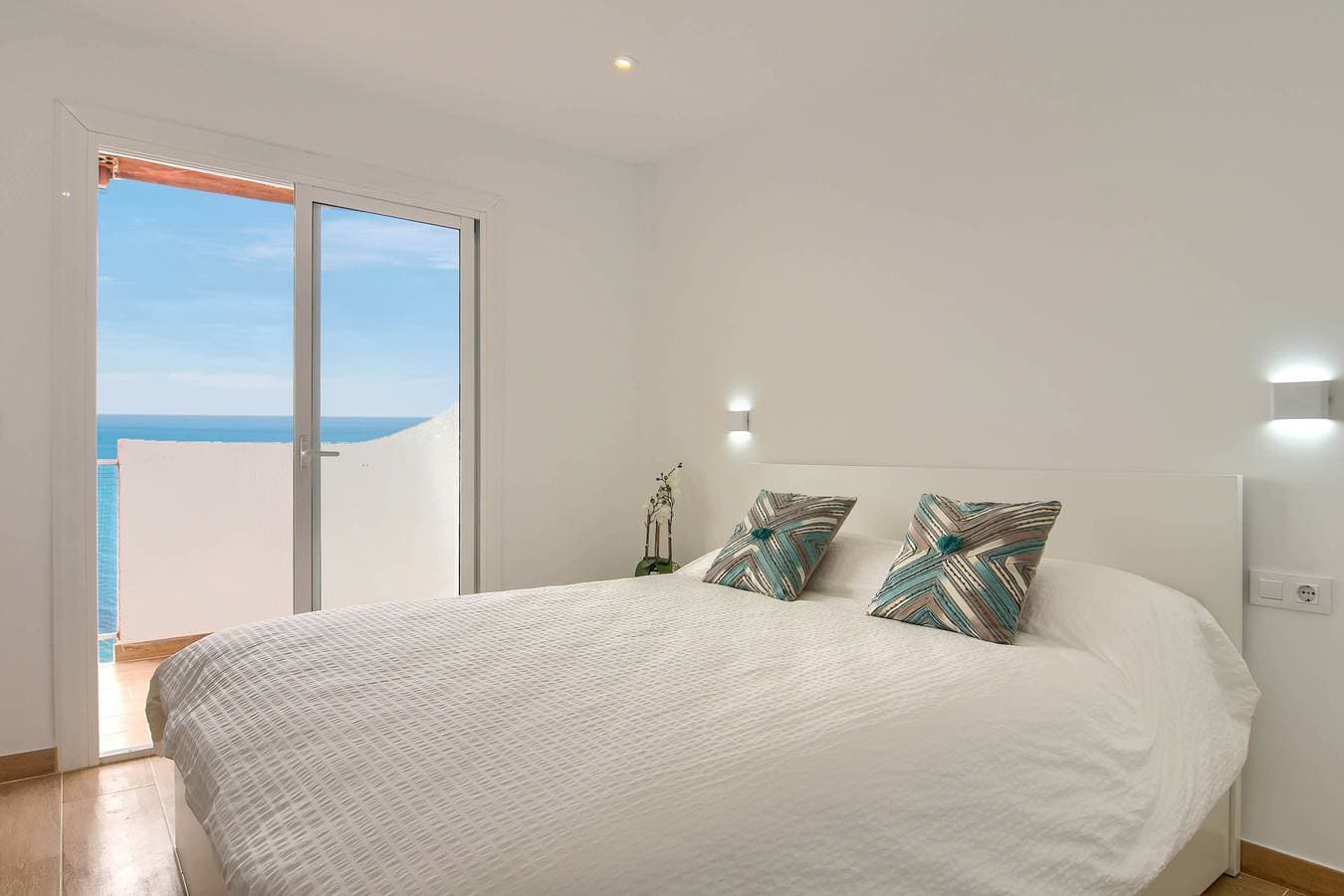 Foto 6 von 11: Appartement La Perla Seaview Calpe mit Meerblick, Pool, WLAN, Klimaanlage, Balkon & Terrasse