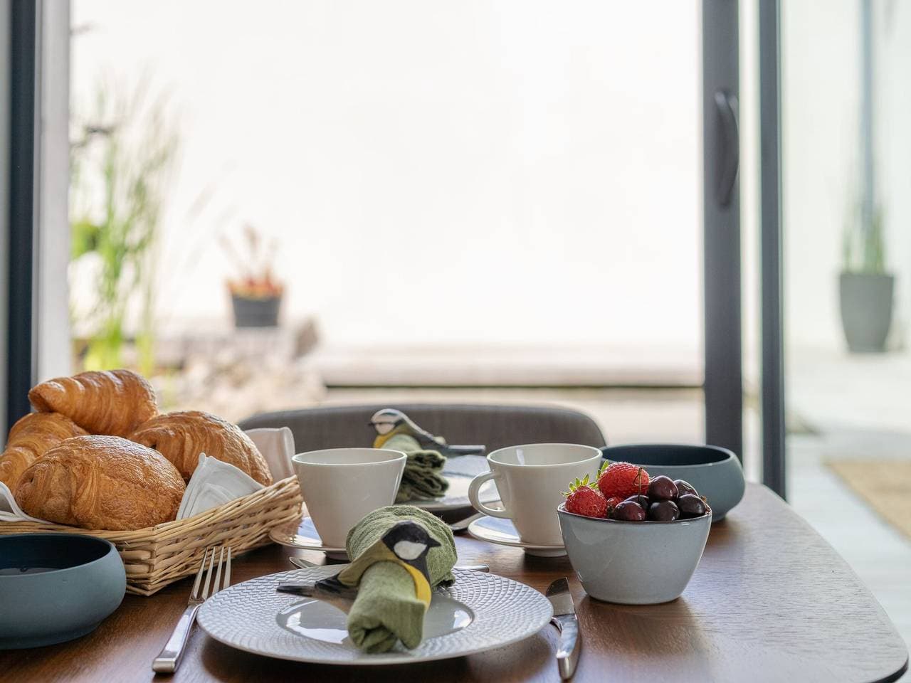 Foto 6 von 16: Erdgeschosszimmer mit Terrasse