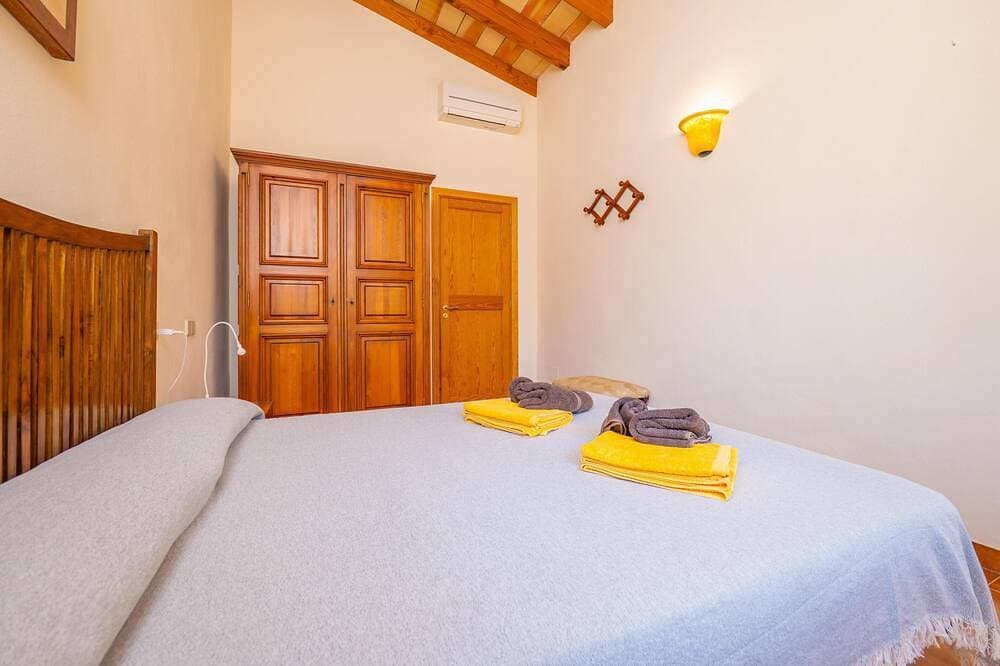 Foto 4 von 30: Can Pereó - Ferienhaus mit privaten Pool in Selva. WiFi gratis