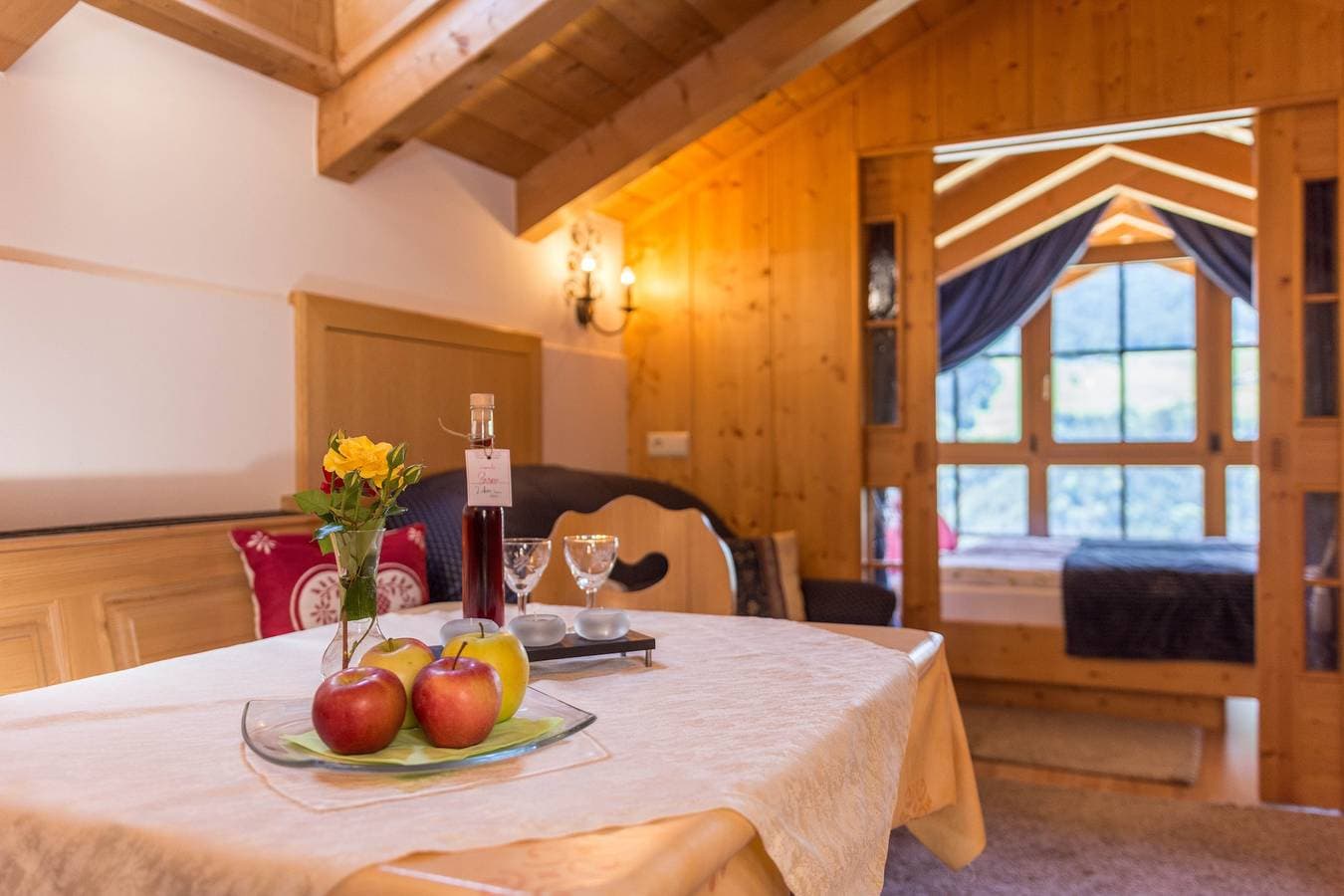 Foto 8 von 22: Moderne Ferienwohnung "Malga - Unterkehr" mit Bergblick, WLAN, Garten & Terrasse