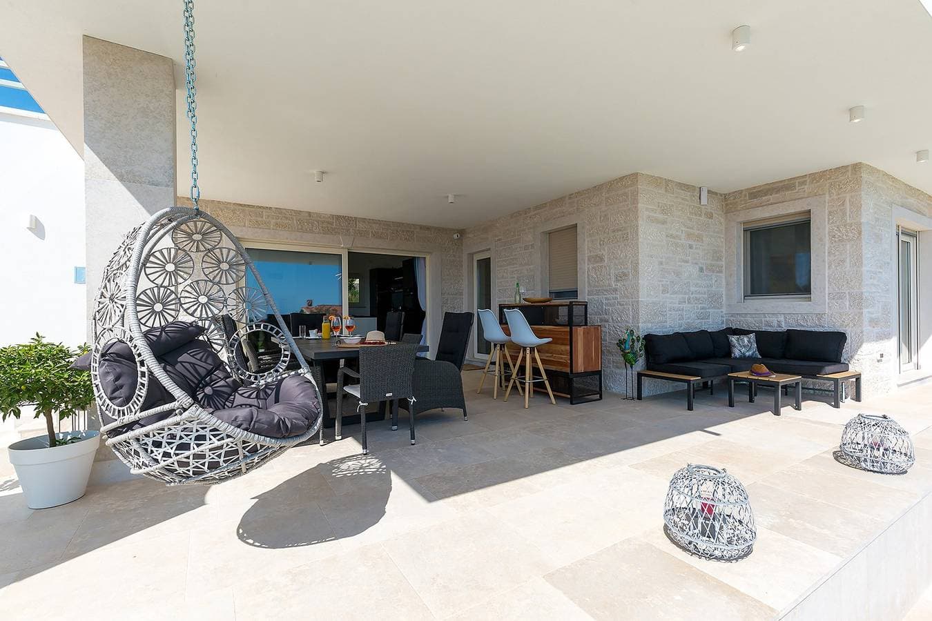 Foto 5 von 36: Villa Carimelli mit Pool und Whirlpool