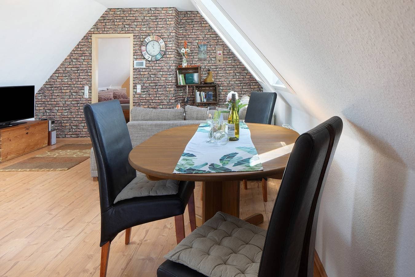 Foto 9 von 23: Ferienwohnung Trogus mit privater Terrasse und WLAN