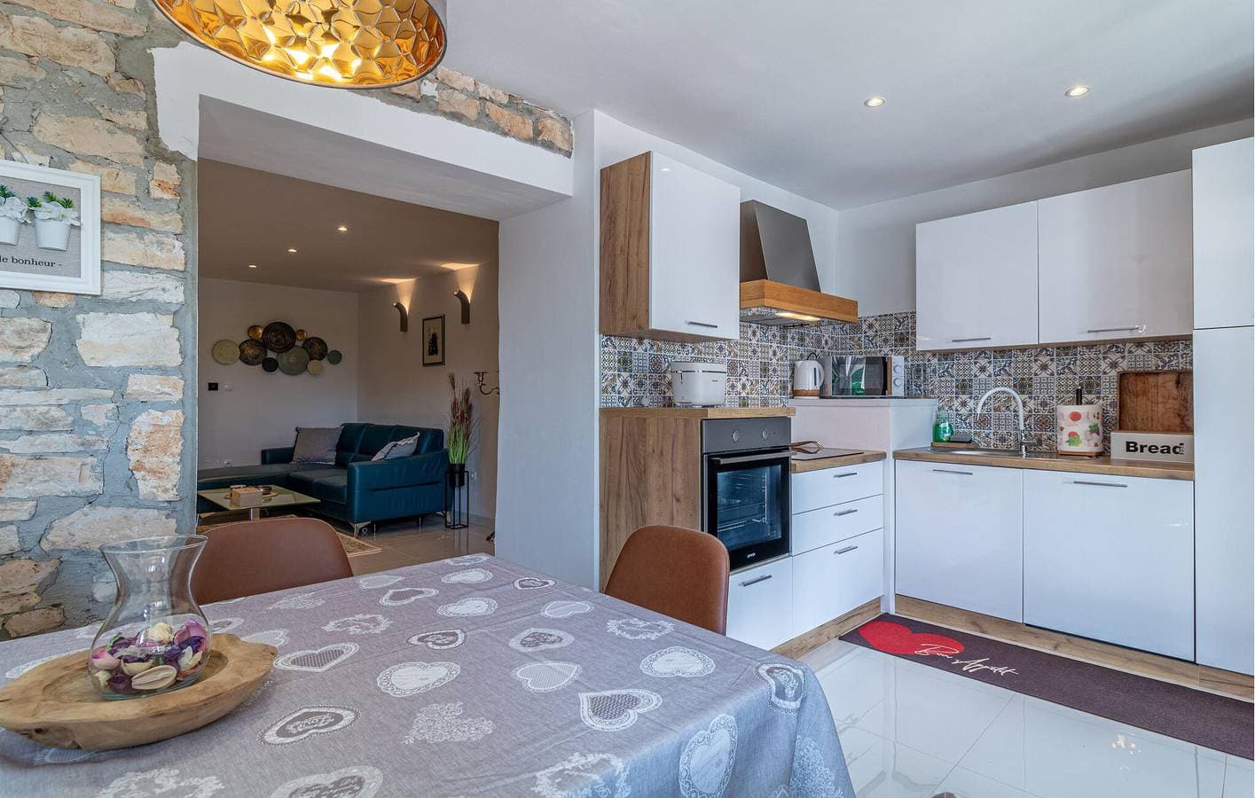 Foto 7 von 35: Gemütliche 2-Zimmer-Wohnung mit Terrasse, WLAN und Parkplatz, 1 km von Restaurants entfernt